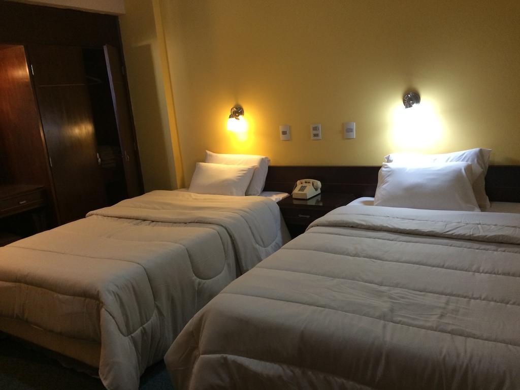 Hotel Manduvira Асунсьон Номер фото